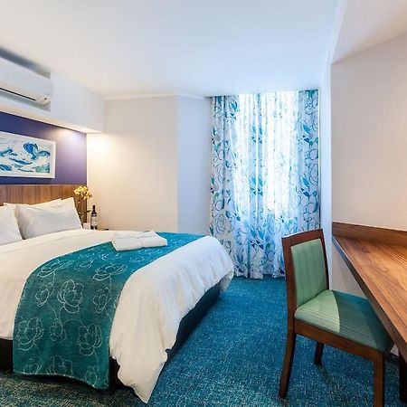 Town Lodge Mbombela Екстер'єр фото