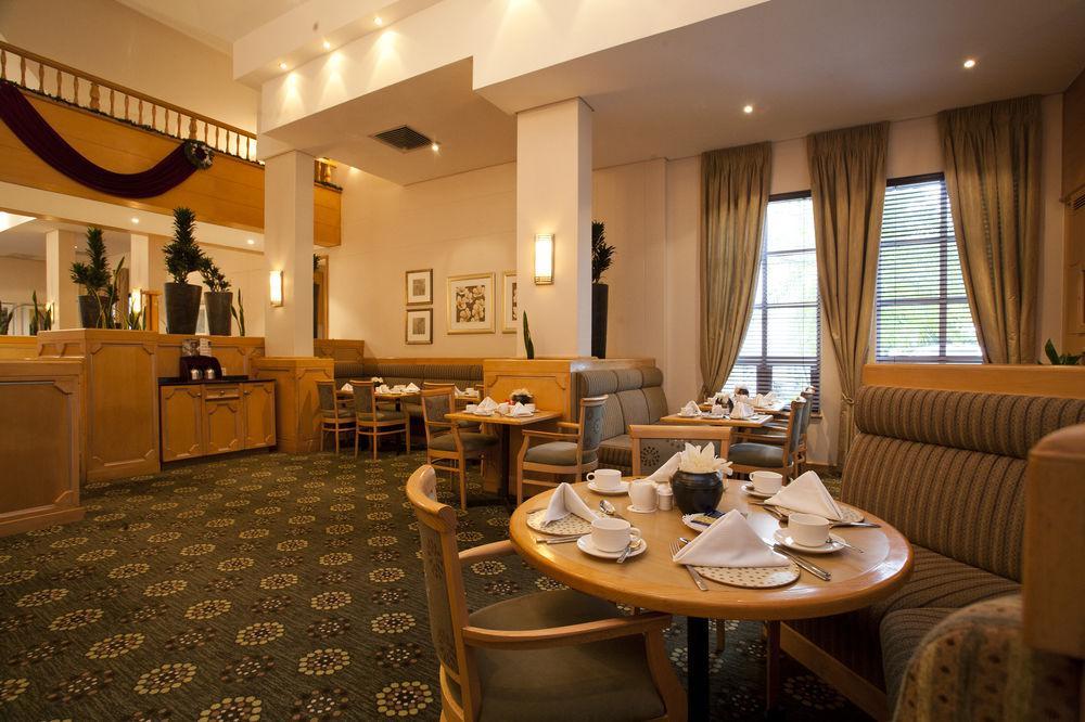Town Lodge Mbombela Екстер'єр фото